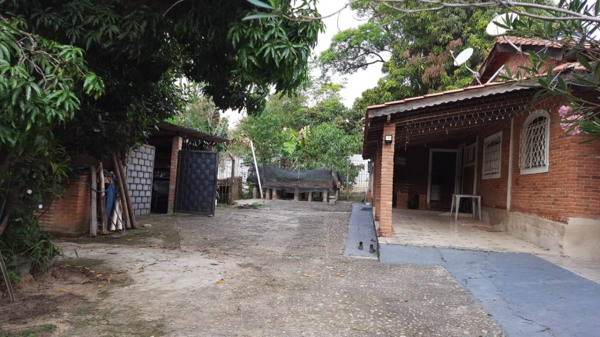 Fazenda à venda com 3 quartos, 1307m² - Foto 32