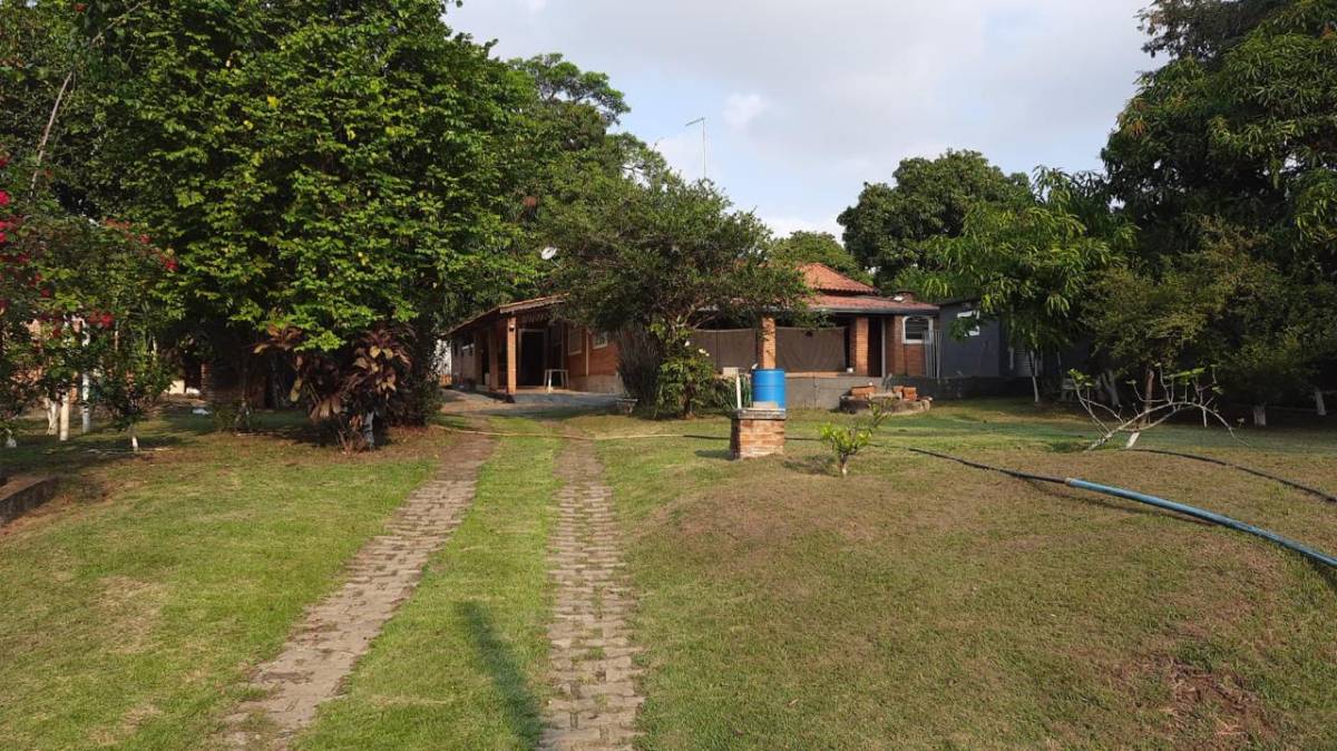 Fazenda à venda com 3 quartos, 1307m² - Foto 35