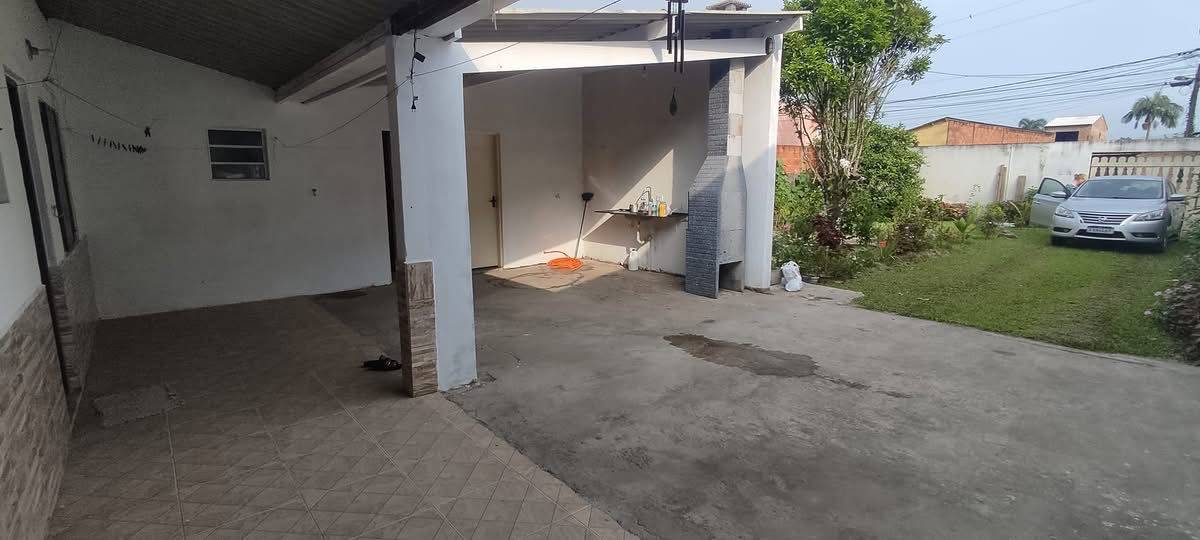 Casa à venda com 2 quartos, 310m² - Foto 1